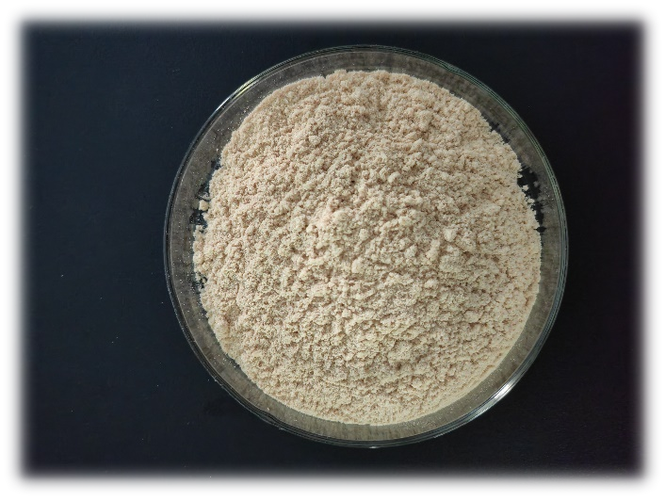 生产乙醇后的剩余物,经分离,喷雾干燥等工艺制得的单细胞蛋白产品